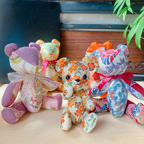 着物テディベア】着物リメイク、和風、和柄、海外へのお土産