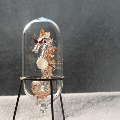 ★期間限定値引き★　ガラス製のタツノオトシゴ金箔入り ☆期間限定値引き☆ ガラス製のタツノオトシゴ金箔入り Huskita TCG