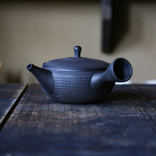 新年のお迎えに】洗いやすく手入れのしやすい平丸急須【愛知県常滑産