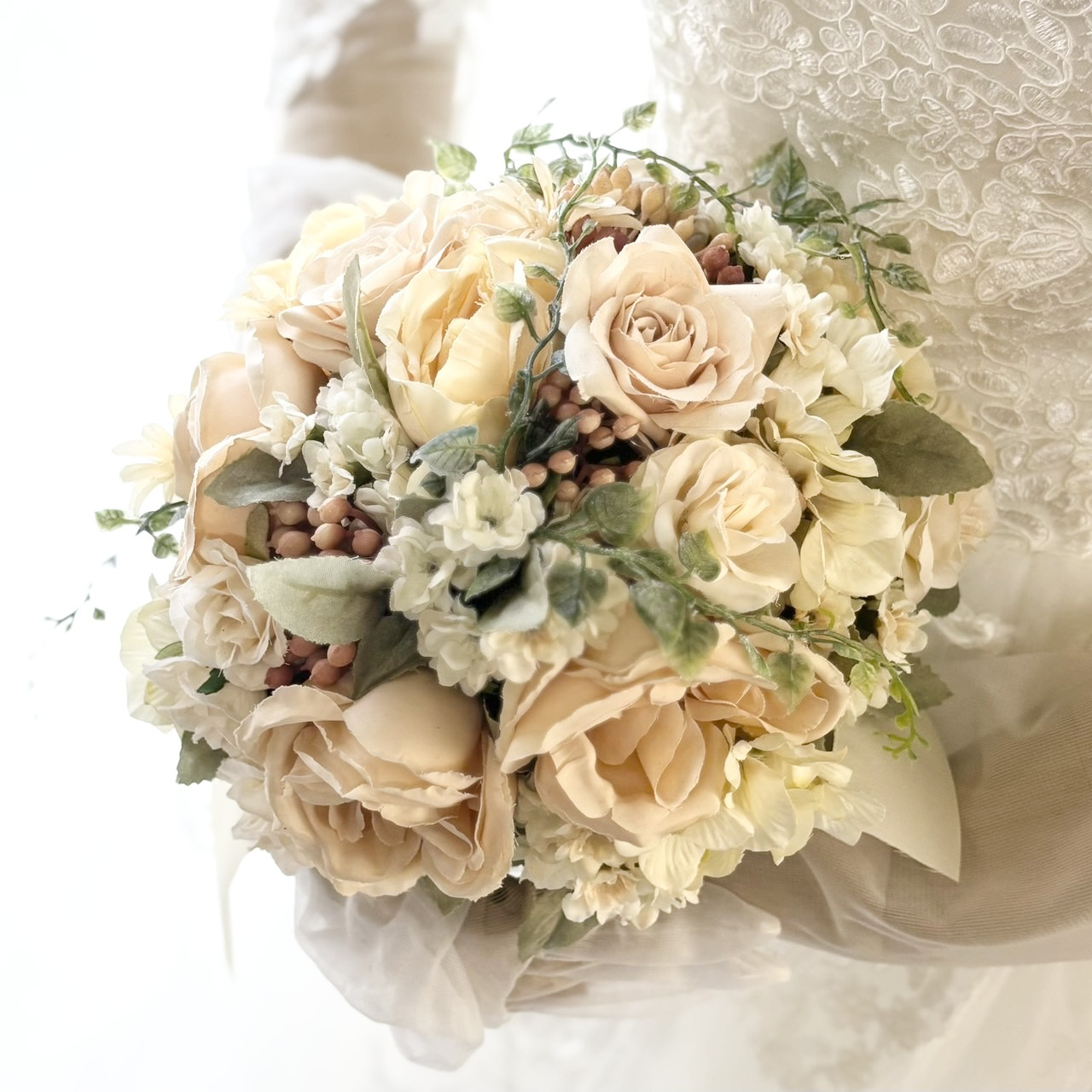 ブライダルブーケ＆プートニア（アプリコット》