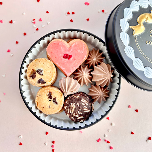 2月9日〜11日発送】♡大好き♡バレンタインクッキー缶 焼き菓子 に
