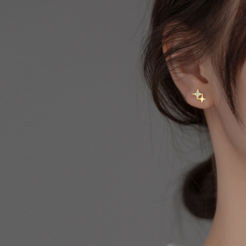 ピアス シルバー925 小ぶりネジキャッチ ダブル 四芒星 ピアス