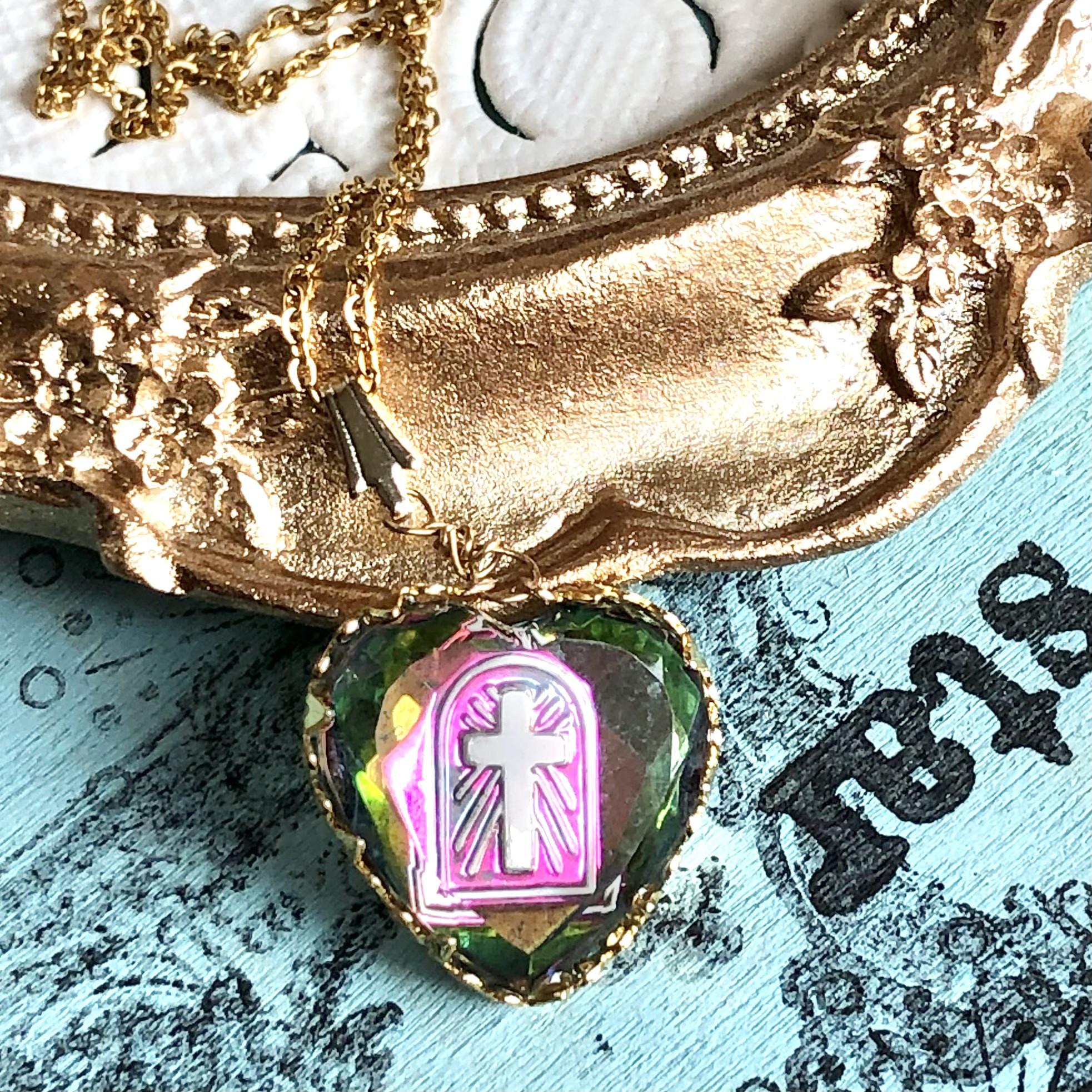 ジャーマン ヴィンテージ クロス 十字架 ハート ヴィトレイルミディアム インタリオ ストーン ネックレス ペンダント