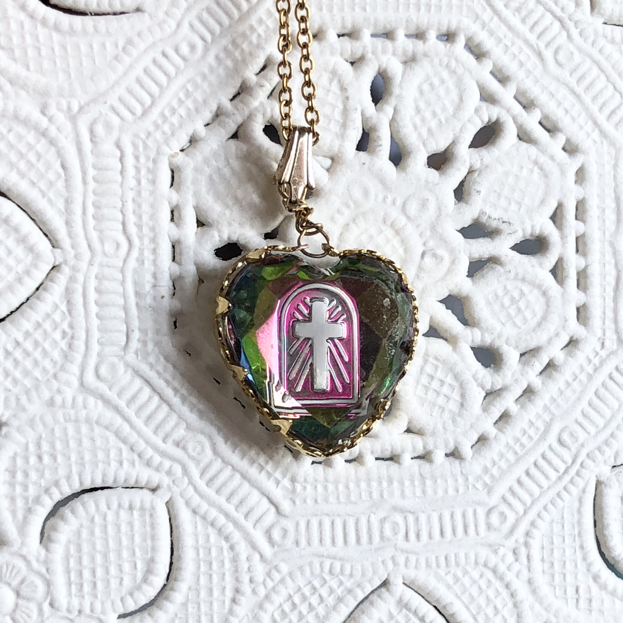 ジャーマン ヴィンテージ クロス 十字架 ハート ヴィトレイルミディアム インタリオ ストーン ネックレス ペンダント