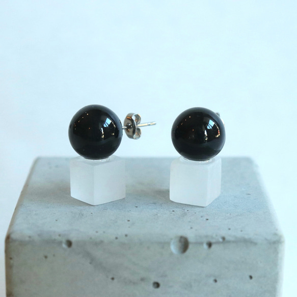 丸四角ピアス イヤリング 黒 イヤリング・ノンホールピアス お花