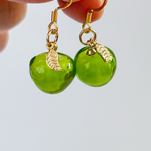 りんごのピアス・イヤリング/green apple/青リンゴ/黄緑/青緑 ピアス