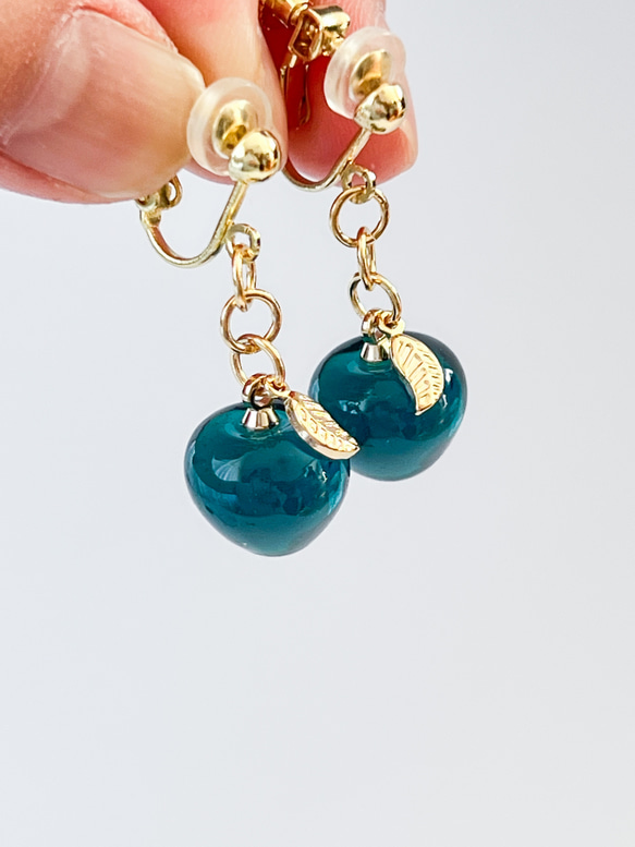 りんごのピアス・イヤリング/green apple/青リンゴ/黄緑/青緑 6枚目の画像