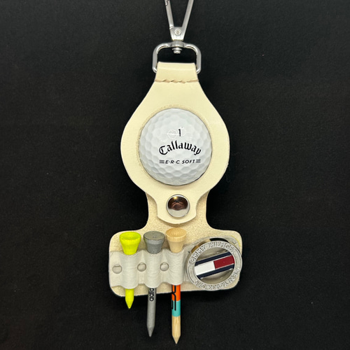 ◇バーバリー◇ゴルフボールケース◇マーカー ティー ボール2個付き