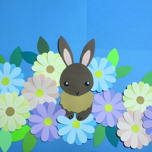 花に囲まれたうさぎ 〈春の壁面〉 画用紙 壁面飾り 保育園 花に囲まれたうさぎ 〈春の壁面〉 画用紙 壁面飾り 保育園