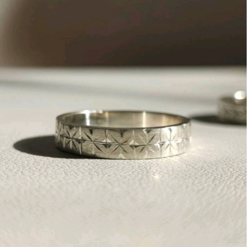 シルバーリング 彫り模様 勿忘草 オリジナル SV925 地金 彫金 モダン
