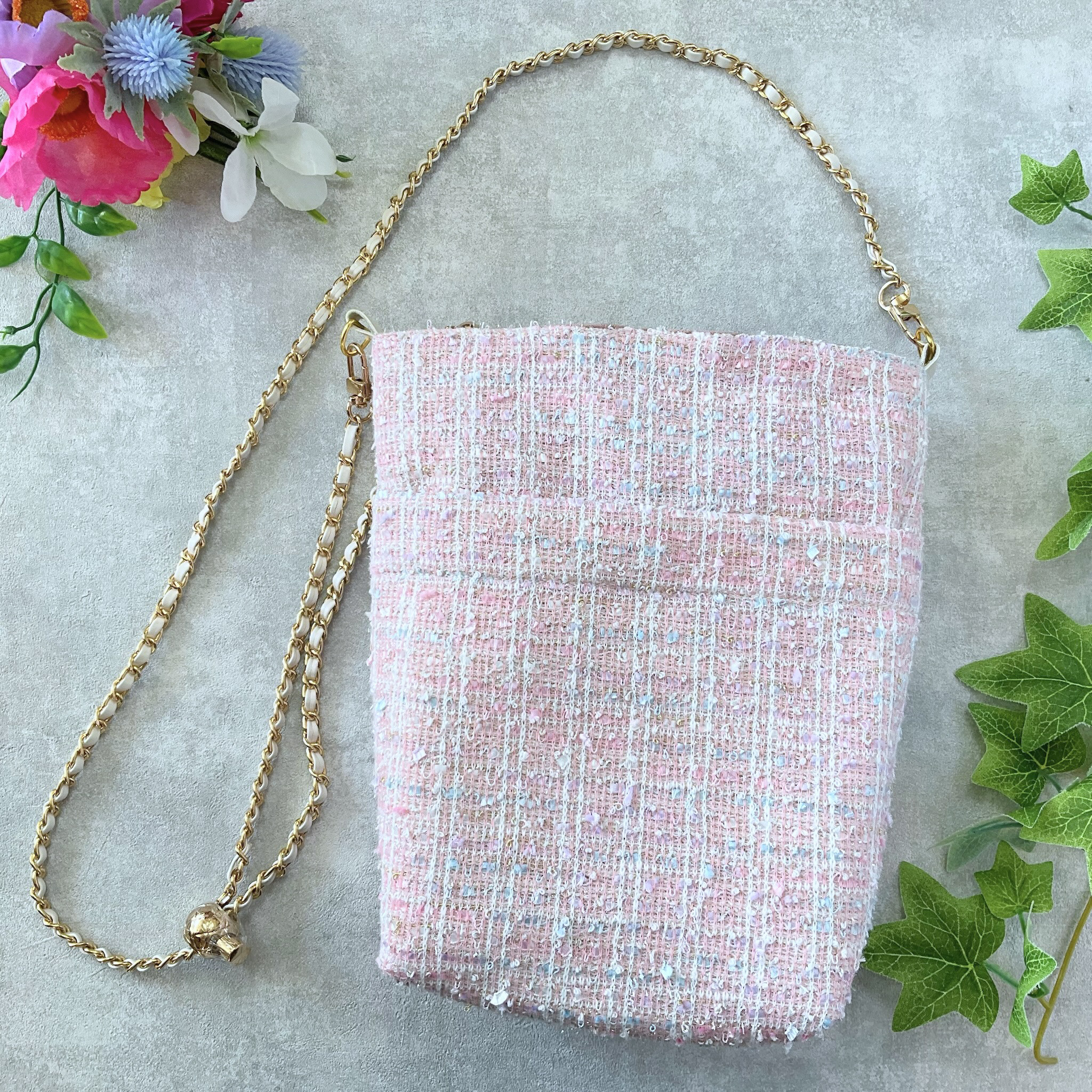 【お散歩ポシェット】Lサイズ　ツイード生地  パステルピンク ポシェット  スマホショルダー　紐長さ調整可能