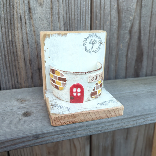 受注製作】リメ缶 モルタルレンガ風 ウッドスタンド付き リメイク缶 ①