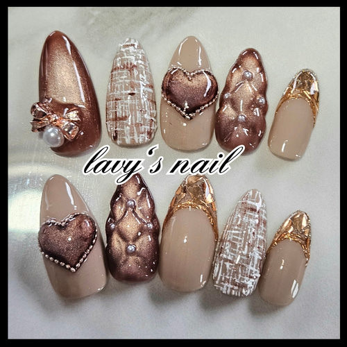 ブラウンマグネットぷっくりハートツイードガラスフレンチジェルネイル