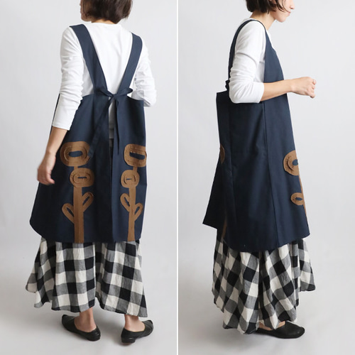 最終SALE 億劫な家事が楽しくなる 花畑エプロン パッチワーク 後ろ