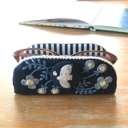 ミモザのおひなさまのがま口ポーチ　手刺繍　ハンドメイド ミモザのおひなさまのがま口ポーチ 手刺繍 ハンドメイド-別注商品