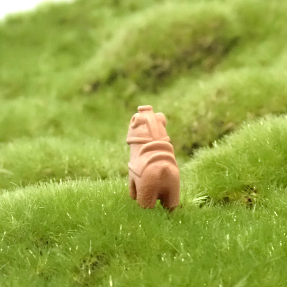 苔テラリウム用フィギュア『ハニワ馬』テラコッタ色or白色 6枚目の画像