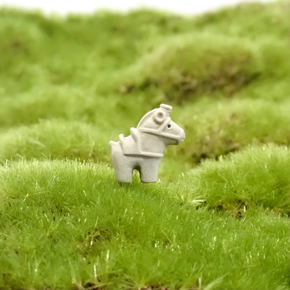 苔テラリウム用フィギュア『ハニワ馬』テラコッタ色or白色 10枚目の画像