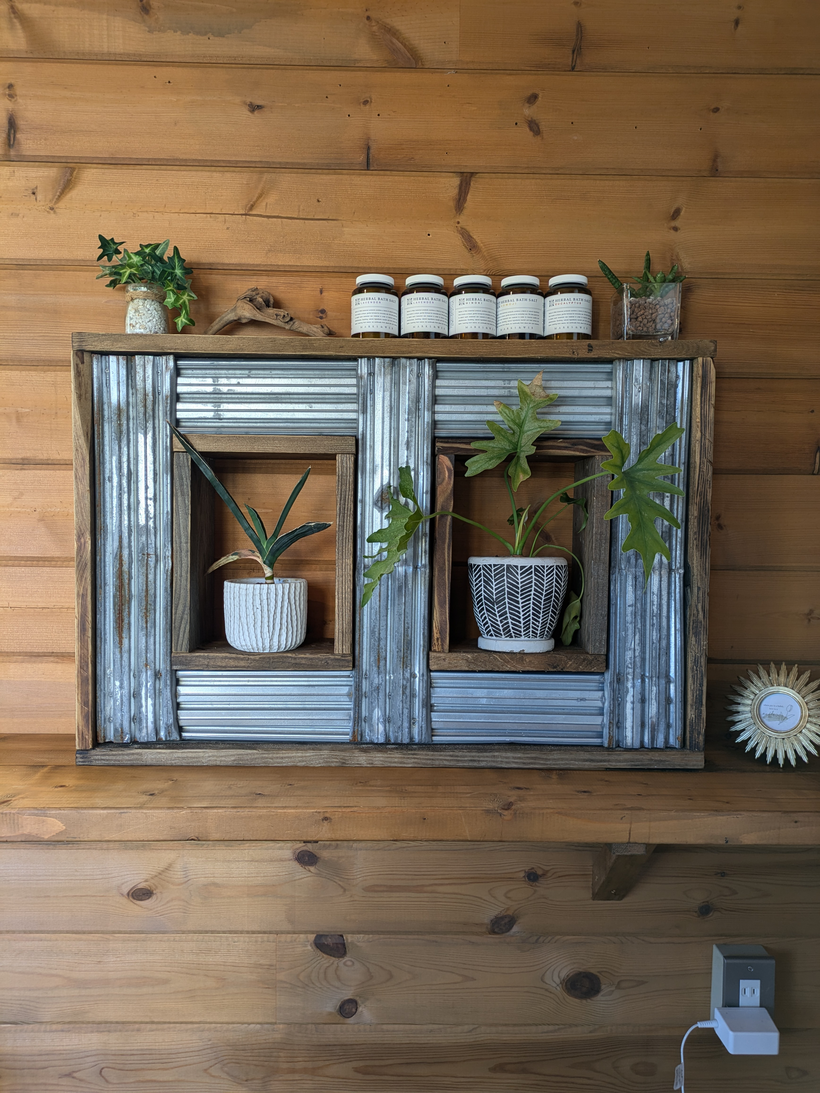 ウォールシェルフ