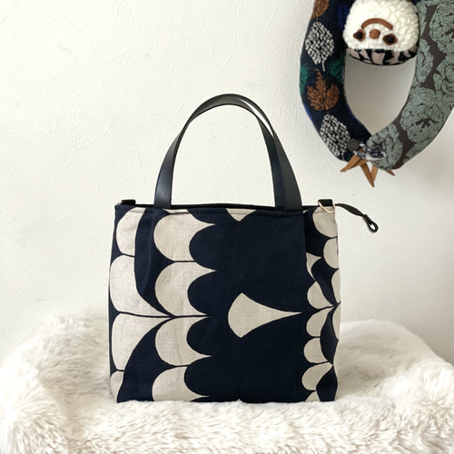 ⚮̈ミナペルホネン sea lace black かくれんぼトート トートバッグ
