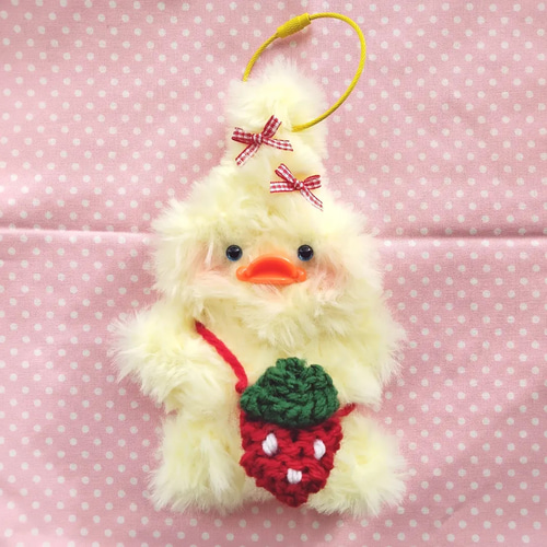 受注完成品❱ リボンといちごバッグ♡可愛い物大好きなアヒルのモール 