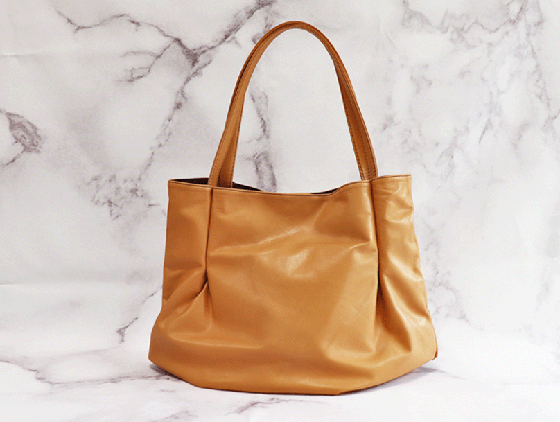 軽量 本革 収納革鞄 Mサイズ(キャメル／ソフトオイルレザー)