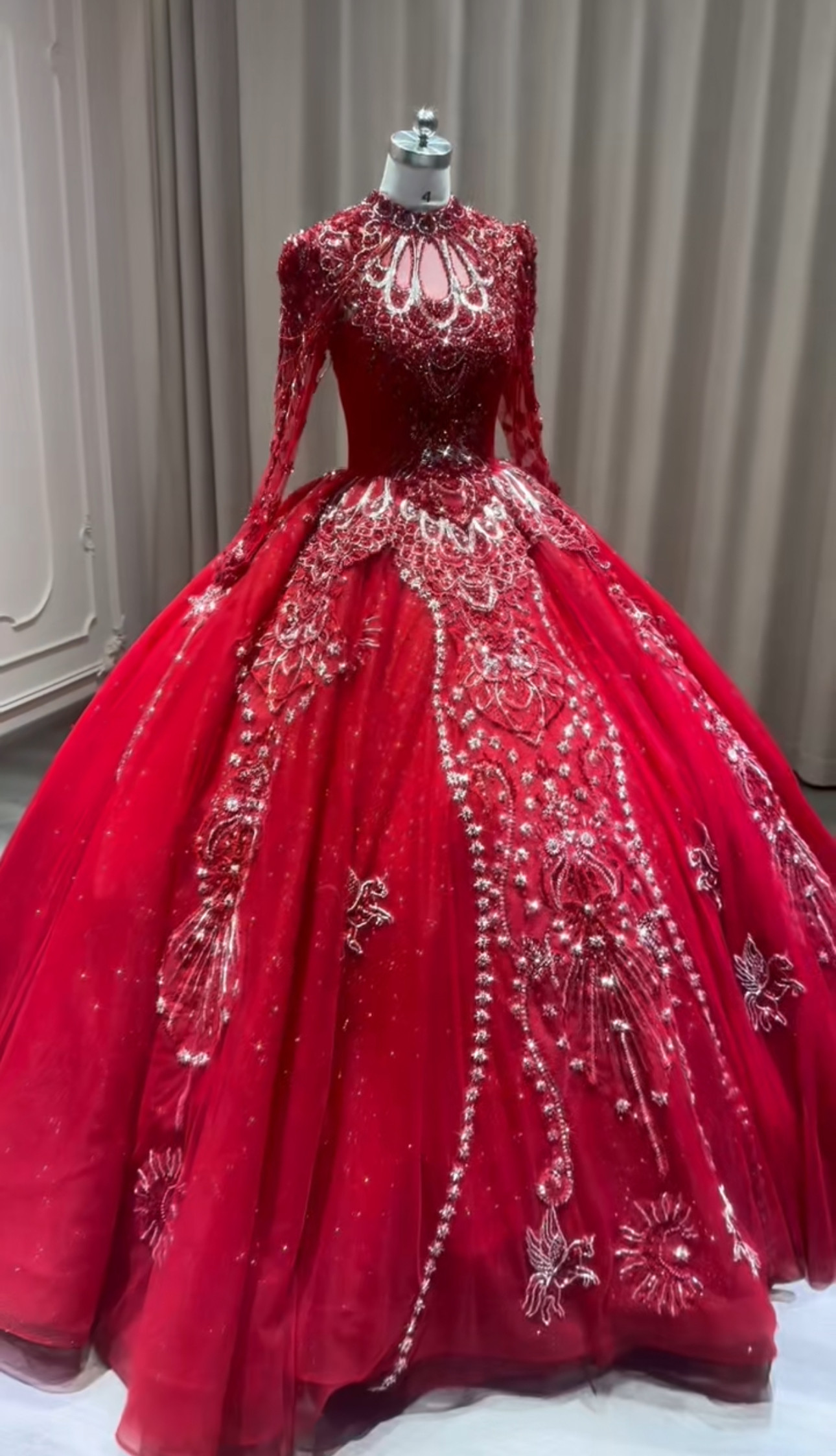 普通のサイズの発送は通常7日以内（土日祝日を除く）に対応させて頂いております（土日祝日を除く）。オーダーサイズは2-4週