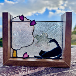 桜と黒猫のステンドグラス 卓上ステンドグラス 昭和ガラスの桜使用