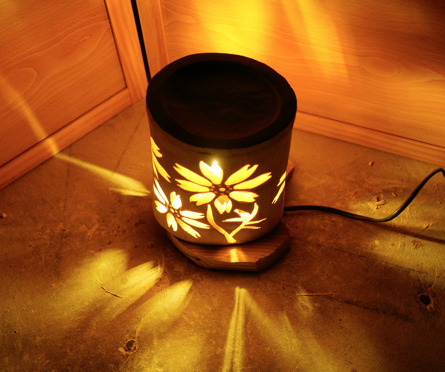 ◆全面彫◆竹灯り・竹あかり・竹灯籠　 ～～ 癒しの灯り ★秋桜畑★～～