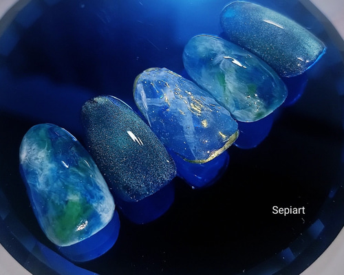 フットネイルチップ No.74 深海 奥行きシェル 奥行き感が美しい深海ブルー！シースルーフットネイル | 成増3分の