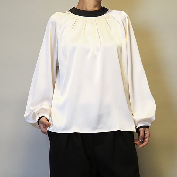 新作再販2025❤前後で結べる2wayリボン︎ バイカラーバルーンスリーブのボウタイブラウス25002AI 10枚目の画像