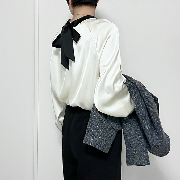 新作再販2025❤前後で結べる2wayリボン︎ バイカラーバルーンスリーブのボウタイブラウス25002AI 9枚目の画像