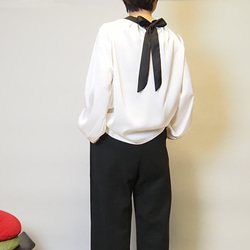 新作再販2025❤前後で結べる2wayリボン︎ バイカラーバルーンスリーブのボウタイブラウス25002AI 15枚目の画像