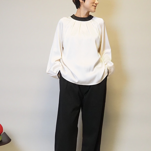 新作再販2025❤前後で結べる2wayリボン︎ バイカラーバルーンスリーブのボウタイブラウス25002AI 11枚目の画像