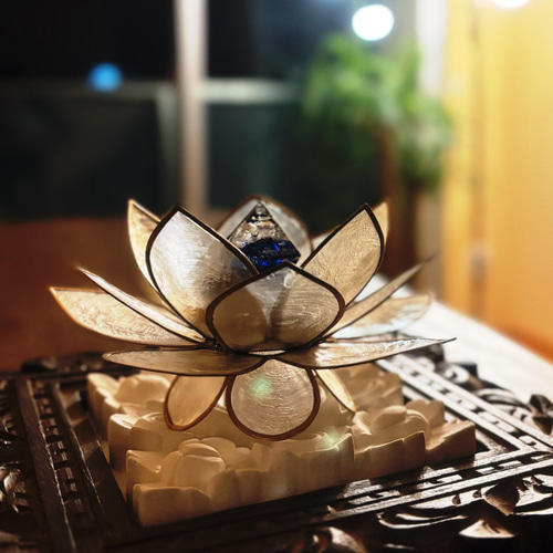 龍神のすず 龍の目チャーム〈夜空ブラック×琉球ガラス蓄光トンボ玉