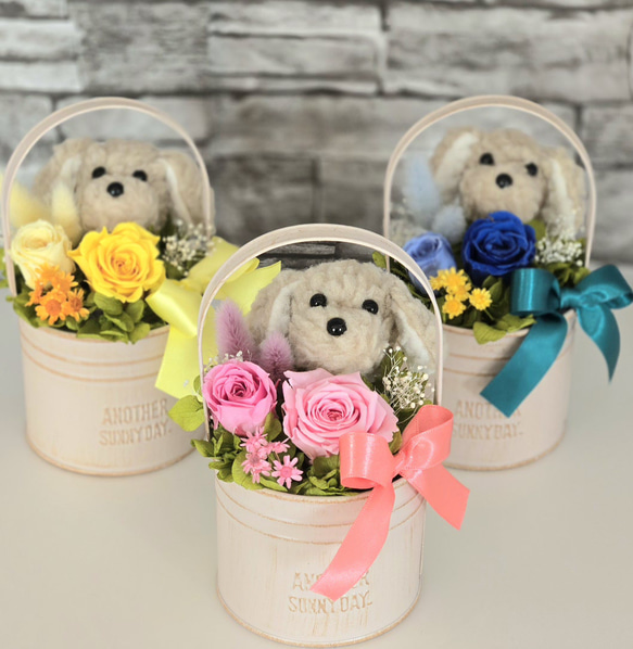 ★送料無料！花と犬【プリザーブドフラワー100%】花 犬 ペット 誕生日 犬好き 母の日 誕生日 フラワーアレンジメント 2枚目の画像