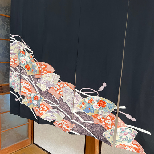 梅の花、着物リメイクーのれん、お部屋に縁！ 梅の花、着物リメイクーのれん、お部屋に縁！