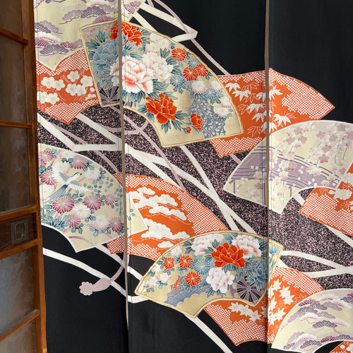 着物リメイク暖簾ーのれん、花柄、鳳凰、横〜121–丈〜119,1点物