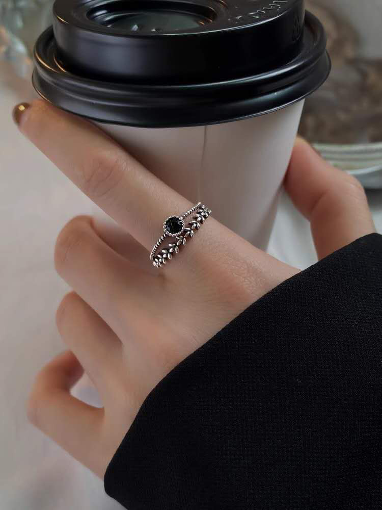 レトロで古典的な|天然の黒石||925銀の指輪|2つの指輪を組み合わせた革新的なデザイン