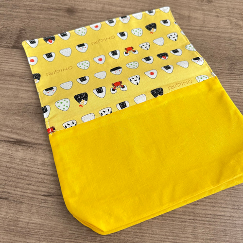 おにぎり☆おむすび ランチョンマット お弁当袋 コップ袋 ハンドメイド おにぎり☆おむすび ランチョンマット お弁当袋 コップ袋 ハンドメイド