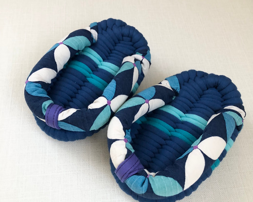 足半布ぞうり　　おまとめページ！ 足半(あしなか)布ぞうり✳︎L size(25〜28㎝対応)青・七宝柄鼻緒