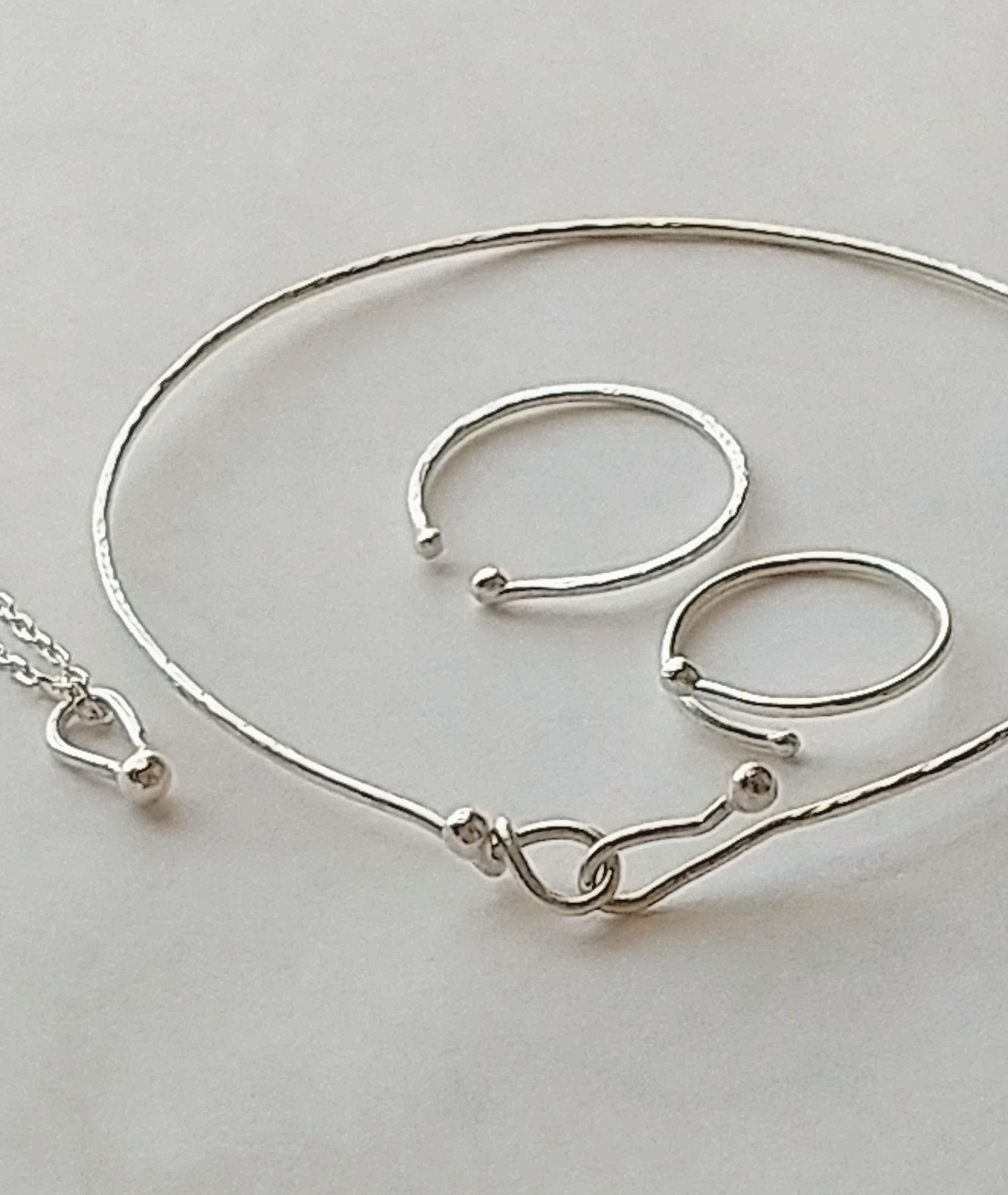 Silver 5点セット　バングル　リング　イヤーカフ　リング　チャーム　ネックレスチェーン