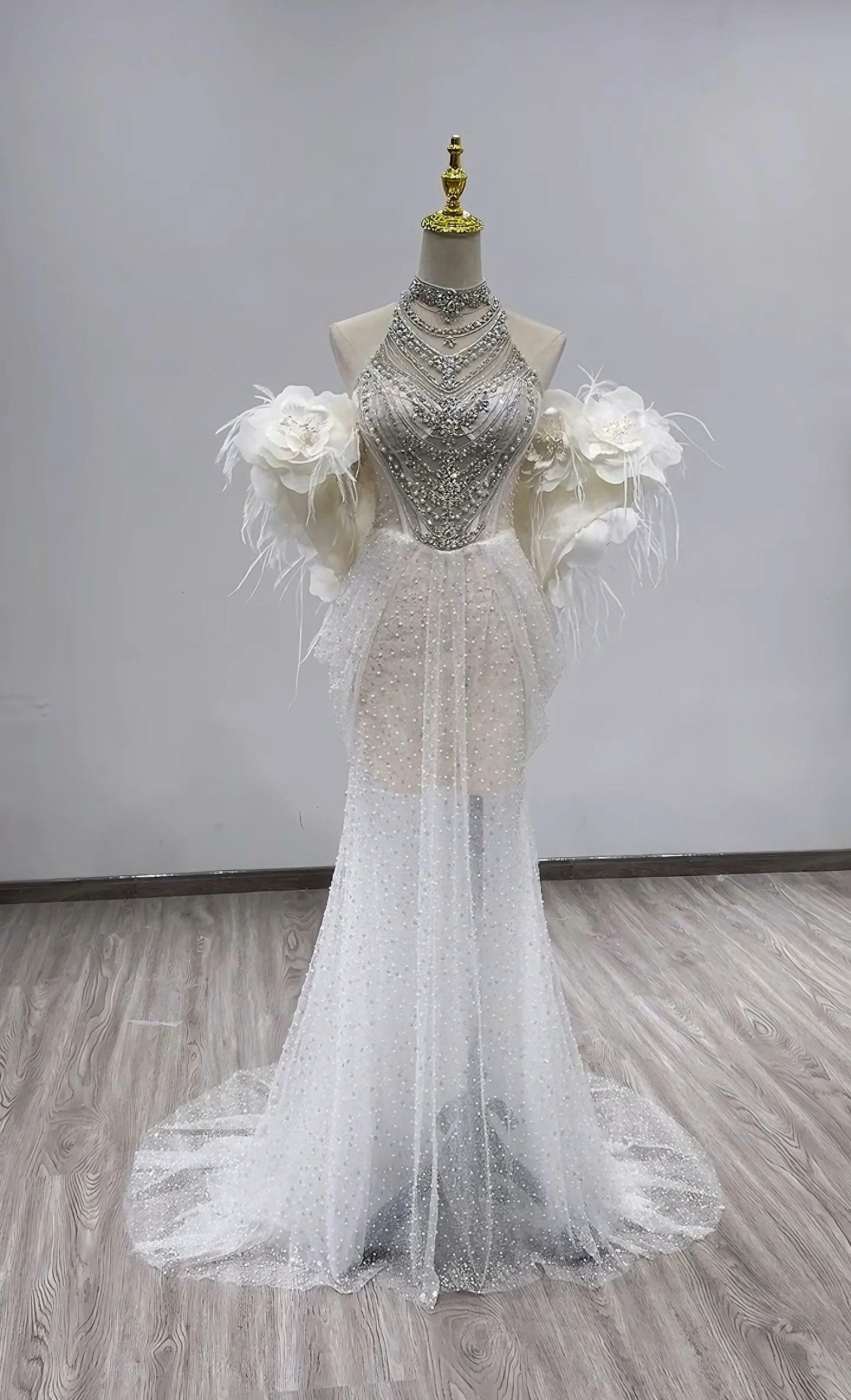 見逃さない！取り外し可能お袖　ホルターネック　お花飾り　上品　2ways キラキラ　ラメ入り　ウェディング前撮りお呼ばれ