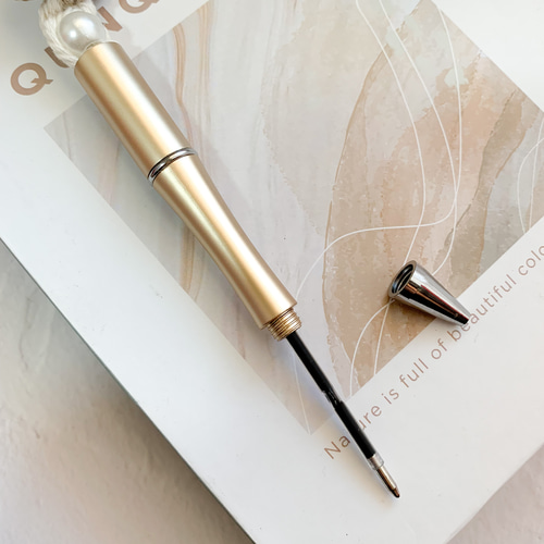 ♡可愛いパール×フラワーボールペン♡♡カスタムボールペン♡ マクラメ  