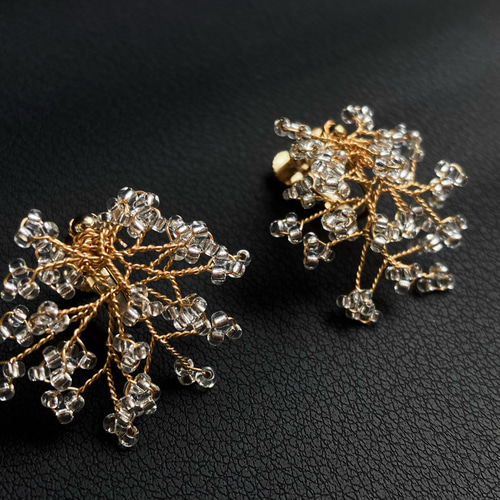 ゴールド かすみ草 ノンホールピアス  ハンドメイド シンプル ⚪︎かすみ草イヤリング⚪︎ピアス⚪︎ワイヤーアクセサリー