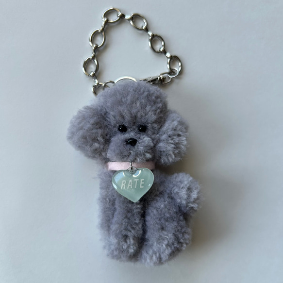 プードルシルバーのミニぬいぐるみ14cmバックチャーム付modaピンクコラージュ プードル（シルバー）のミニぬいぐるみ 14cm バックチャーム付き