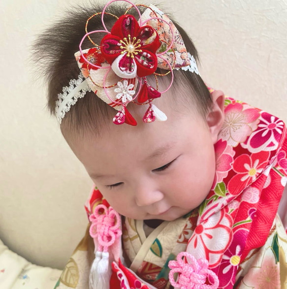 和風 ベビー ヘアバンド つまみ細工 100日祝い 百日祝い お食い初め ひな祭り 753 七五三 和 ベビー袴 髪飾り 1枚目の画像