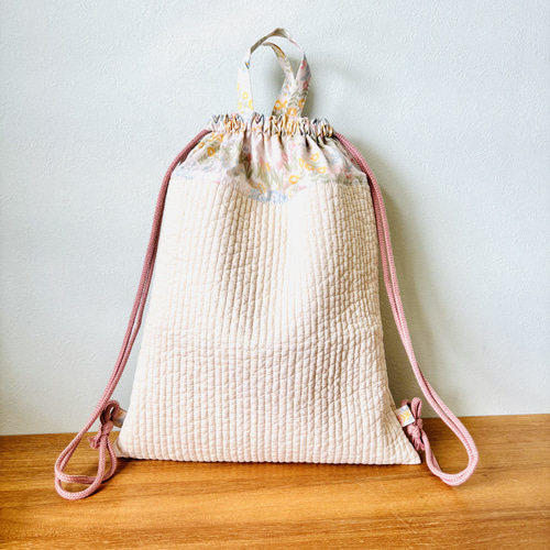 フローティングフローラキルティングのナップサック✴︎