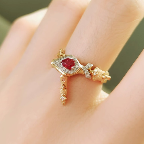 K18YG 天然　ダイヤモンド　ルビー　蛇リング　指輪　18金 18KK18金蛇リング天然ルービー＆ダイヤモンドAu750ヘビ指輪 2025年干支