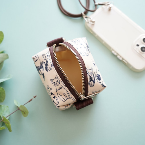 スマホポーチ ミニバッグチャーム（猫ネコ）収納 スクエアポーチ
