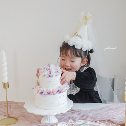 特集掲載｜花かんむりパーティーハット》名入れ 花冠 王冠 誕生日